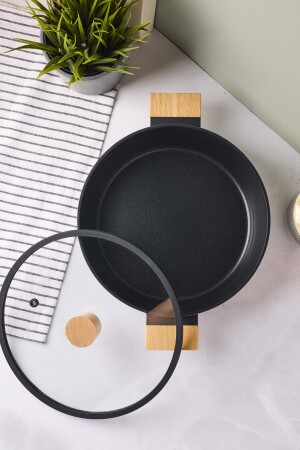 CookWood Black İndüksiyon Tabanlı Ahşap Kulplu Kapaklı Seramik Basık Tencere 24 cm - 2