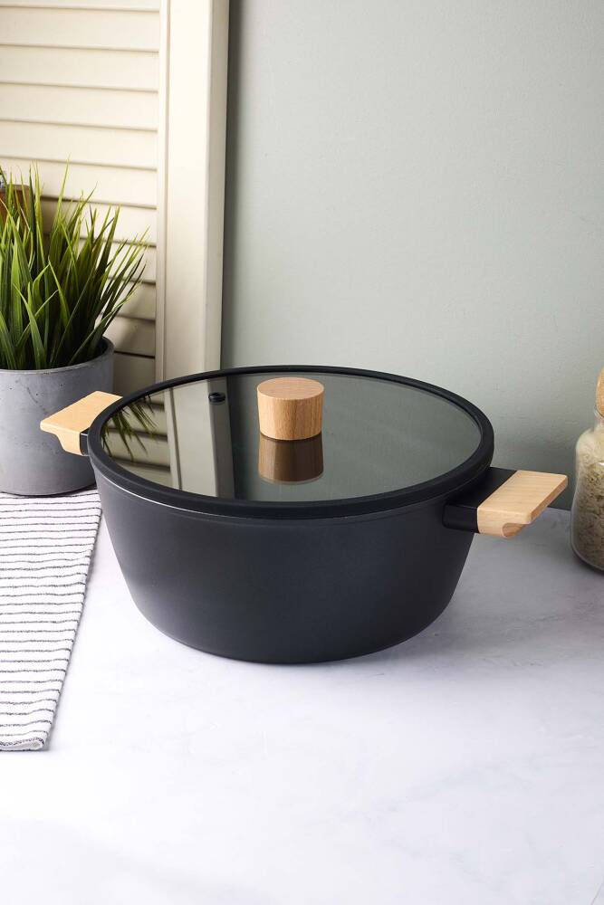 CookWood Black İndüksiyon Tabanlı Ahşap Kulplu Kapaklı Seramik Derin Tencere 24 cm - 1
