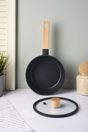 CookWood Black İndüksiyon Tabanlı Ahşap Saplı Kapaklı Seramik Tencere 18 cm - 3