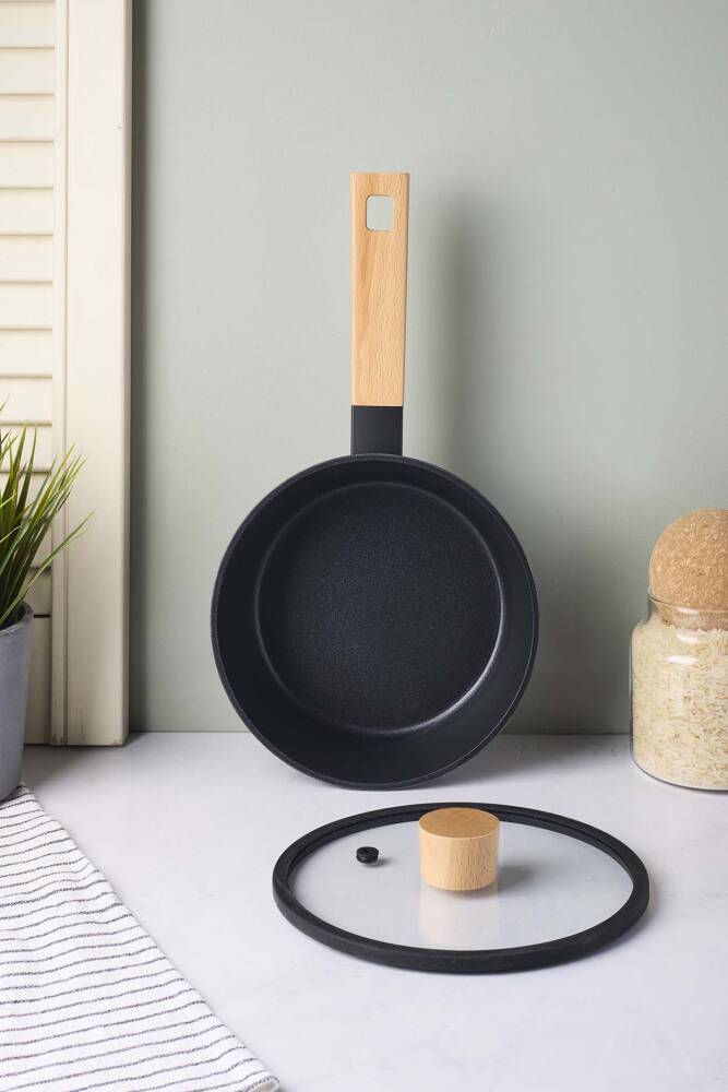 CookWood Black İndüksiyon Tabanlı Ahşap Saplı Kapaklı Seramik Tencere 18 cm - 3